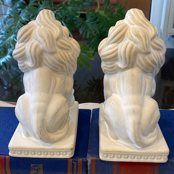 Vintage Chinese Foo Dog Ceramic Bisque Statues - Bookends - Shelf Decor - Picture 4 of 13